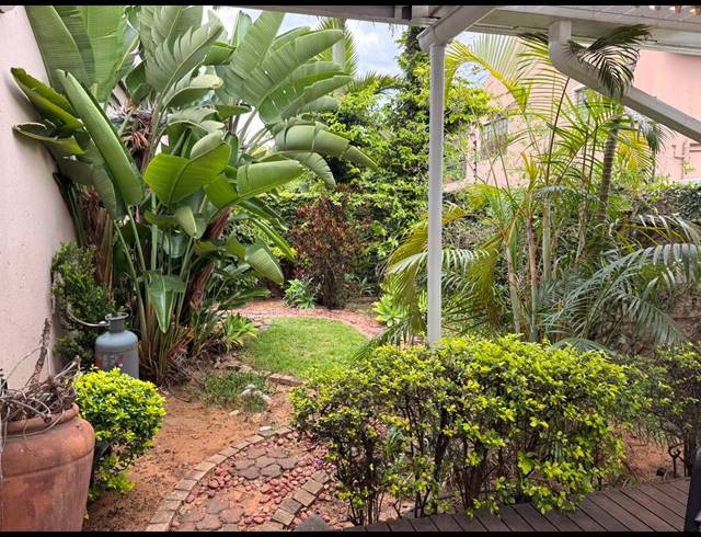 3 BEDROOM TOWNHOUSE FOR SALE IN SAFARI GARDENS